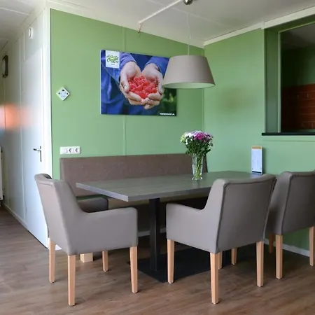 Bungalow 8 Personen *