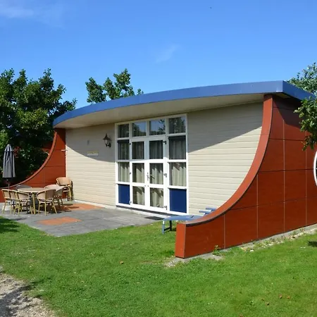 Bungalow 8 Personen * 's-Gravenzande